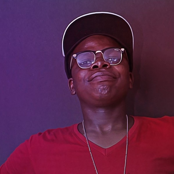 Ve al perfil de Timothy Exodus