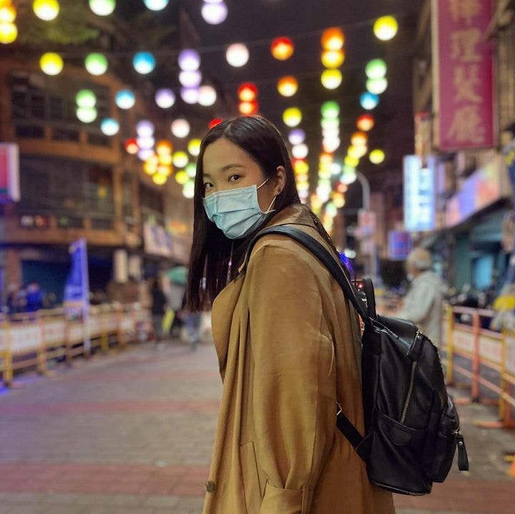 Ve al perfil de Rong