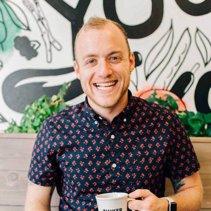 Ve al perfil de Scott Soltys-Curry