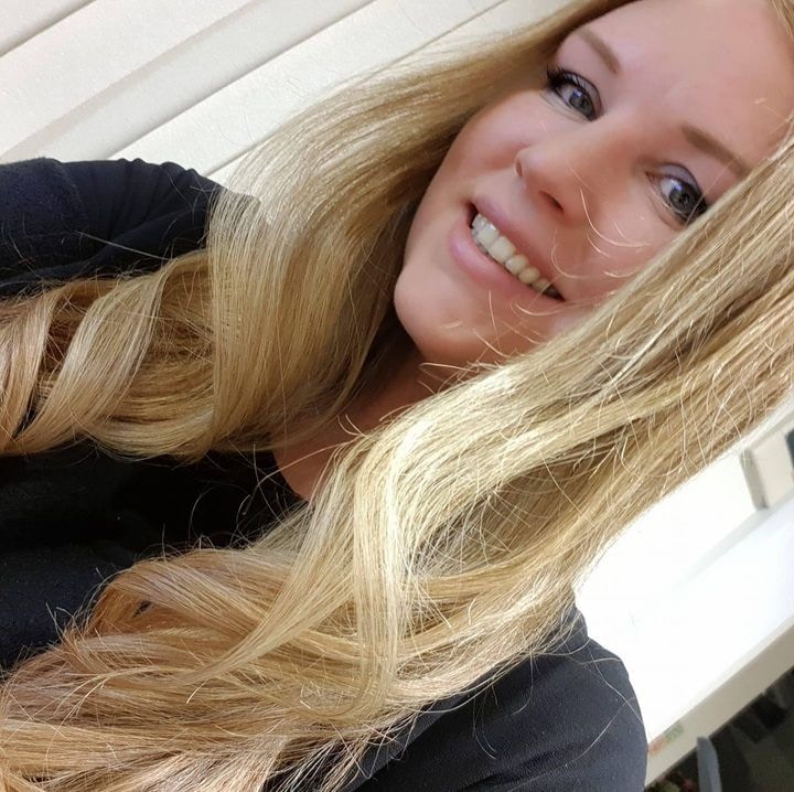 Buka profil Christina Boon