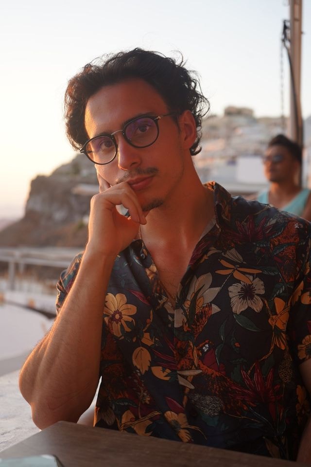 Go to Raphael Lopes's profile