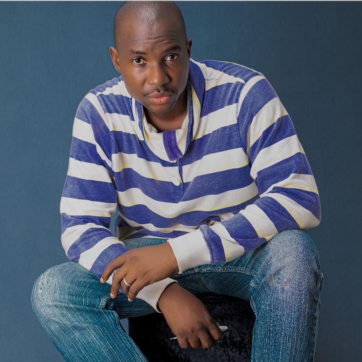 Buka profil EMMANUEL TABUKO
