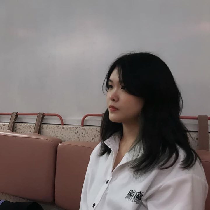 Buka profil Jacqueline Peng