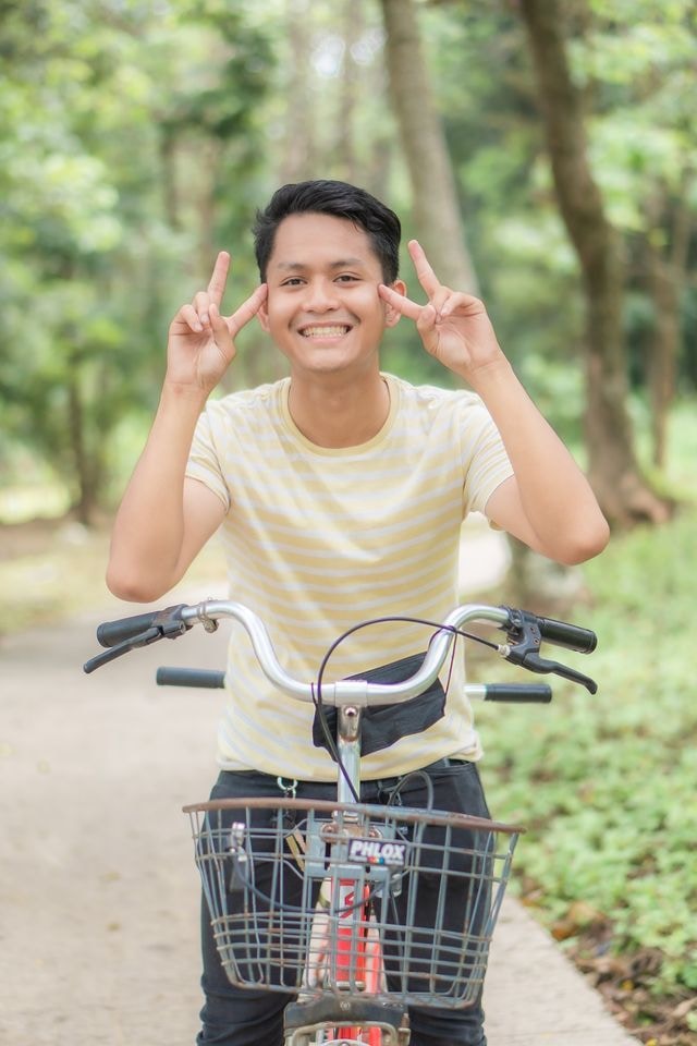 Go to Alrex Omandam's profile