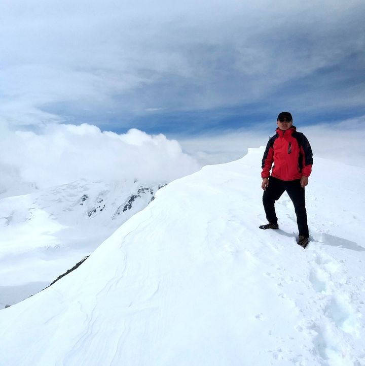 Accéder au profil de Nurmukhamyed Khurmyetkhan