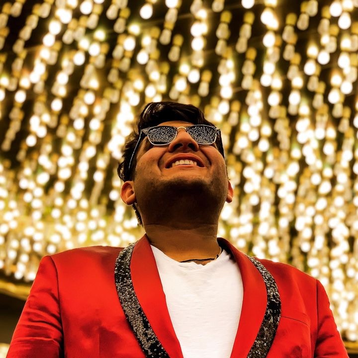 Ve al perfil de Daivik Goel