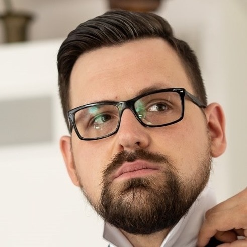 Go to Piotr Pękala's profile