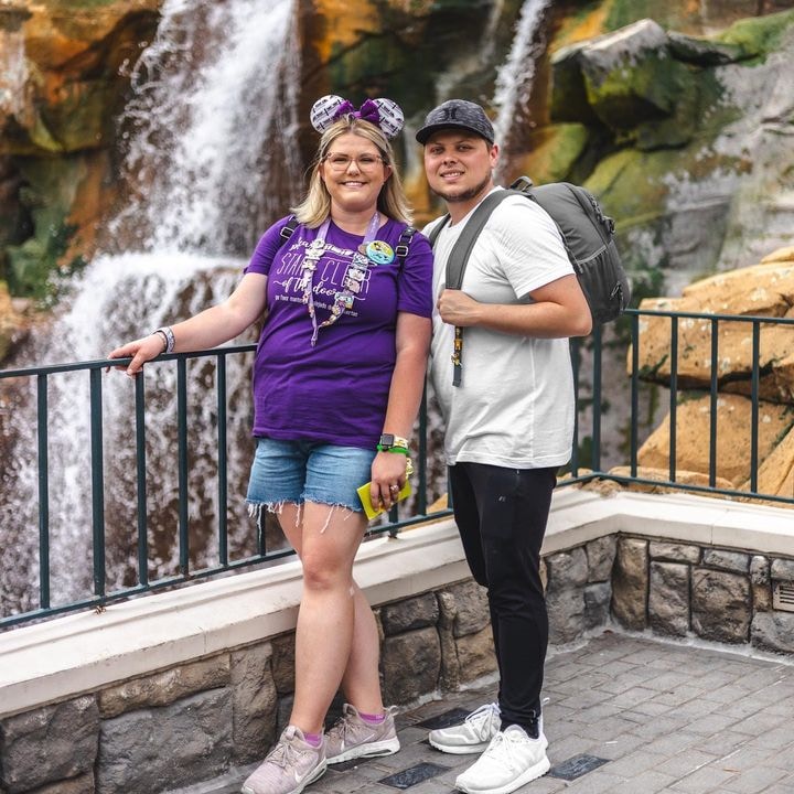 Ve al perfil de blayne spires