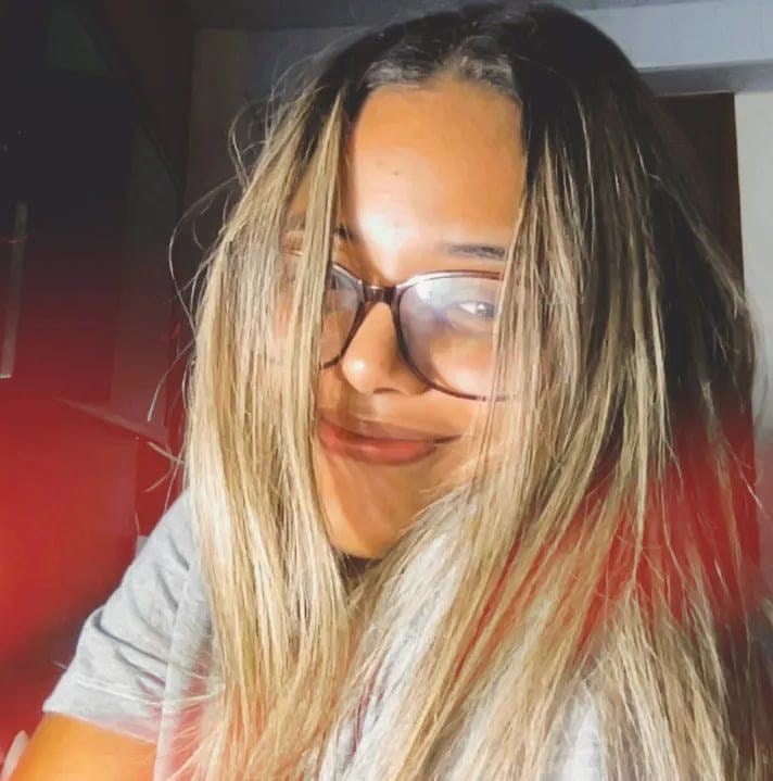 Go to Vitoria Lopes's profile