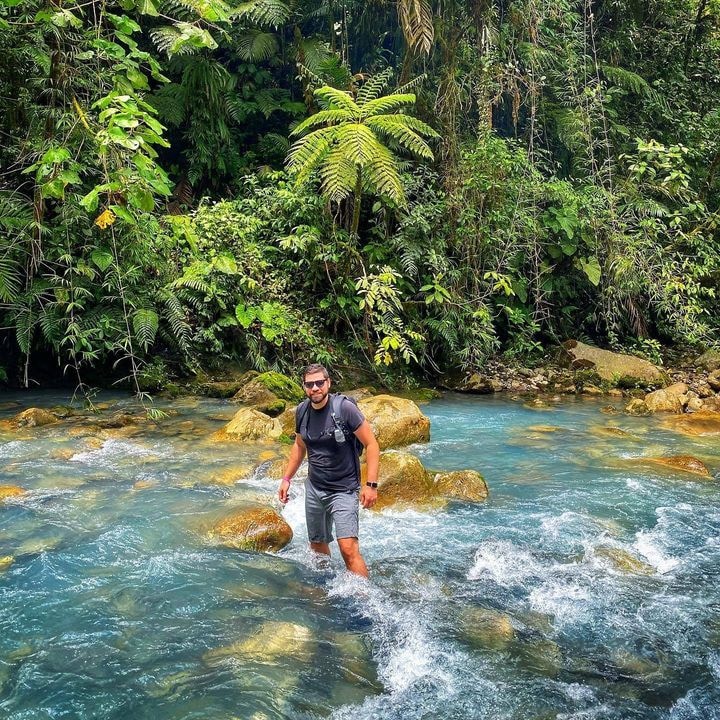 Go to Jonathan Vargas's profile