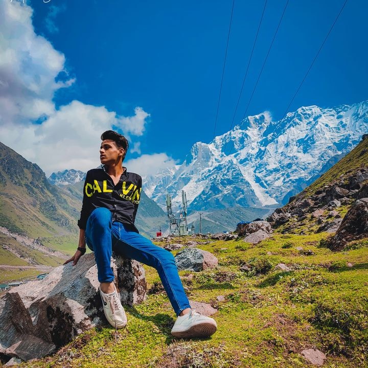 Unsplash profile picture for @harshu00