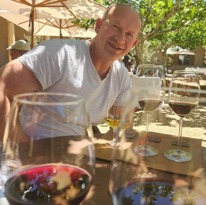 Zum Profil von Charles Edelstein