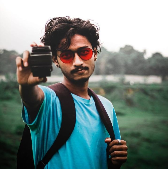 Ve al perfil de Harsh Oraon