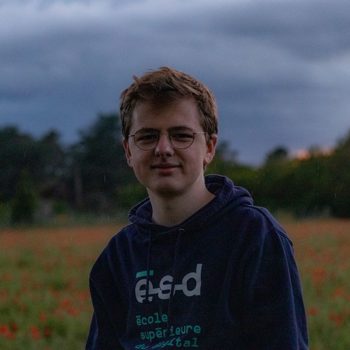 Ve al perfil de Simon Destanque