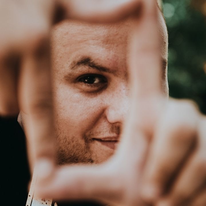 zoltan Sariのプロフィールを見る