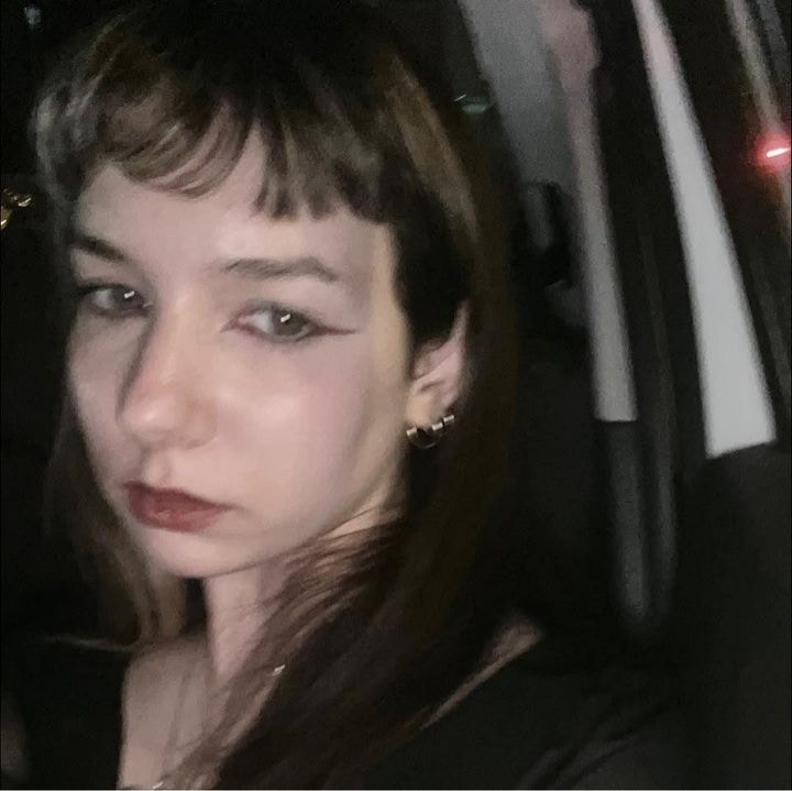 Buka profil Elif Yıkamacı