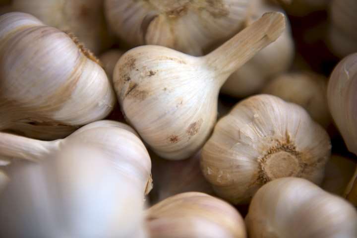 Would You Try Eating Garlic Every Day? Here's What Might Happen