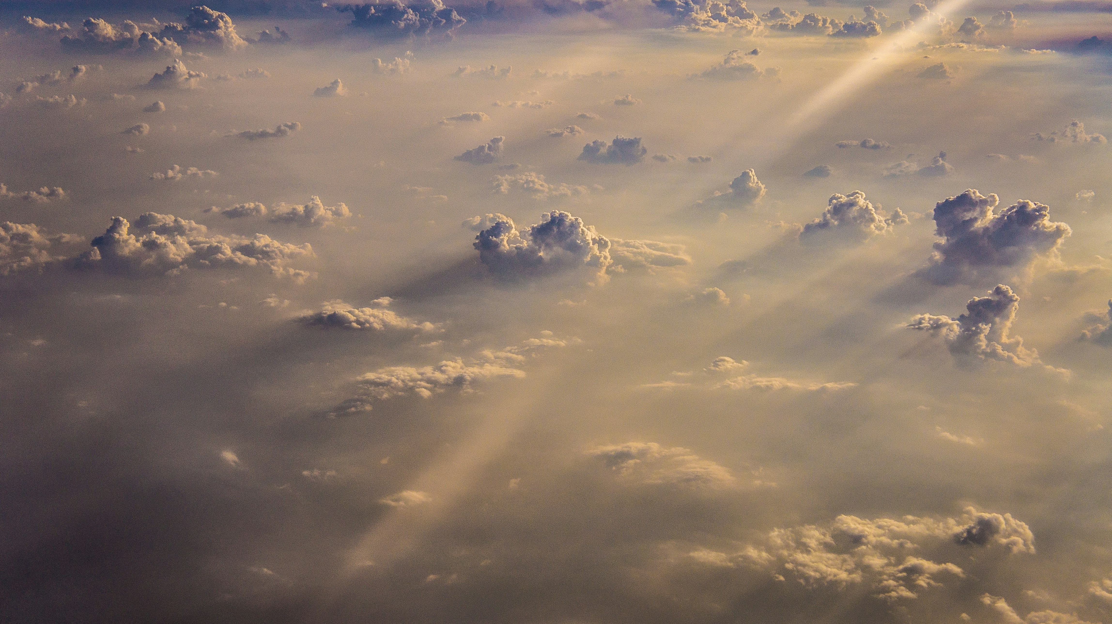 sunlight and clouds formations