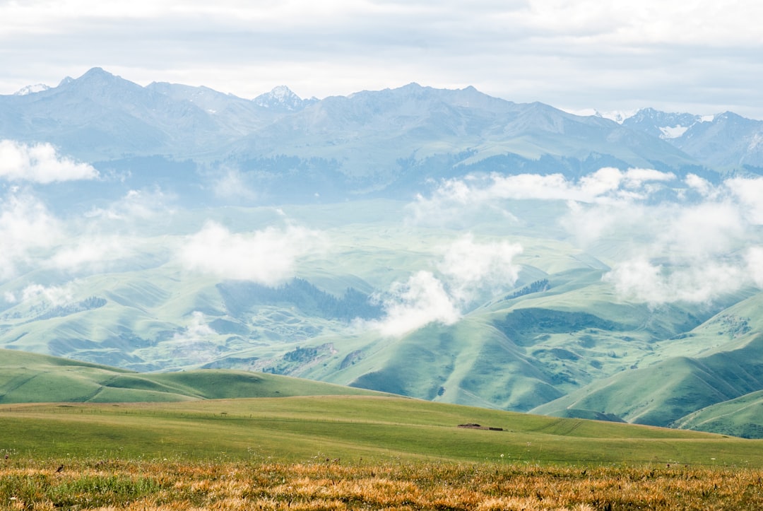 aerial photography of mountain at daytime