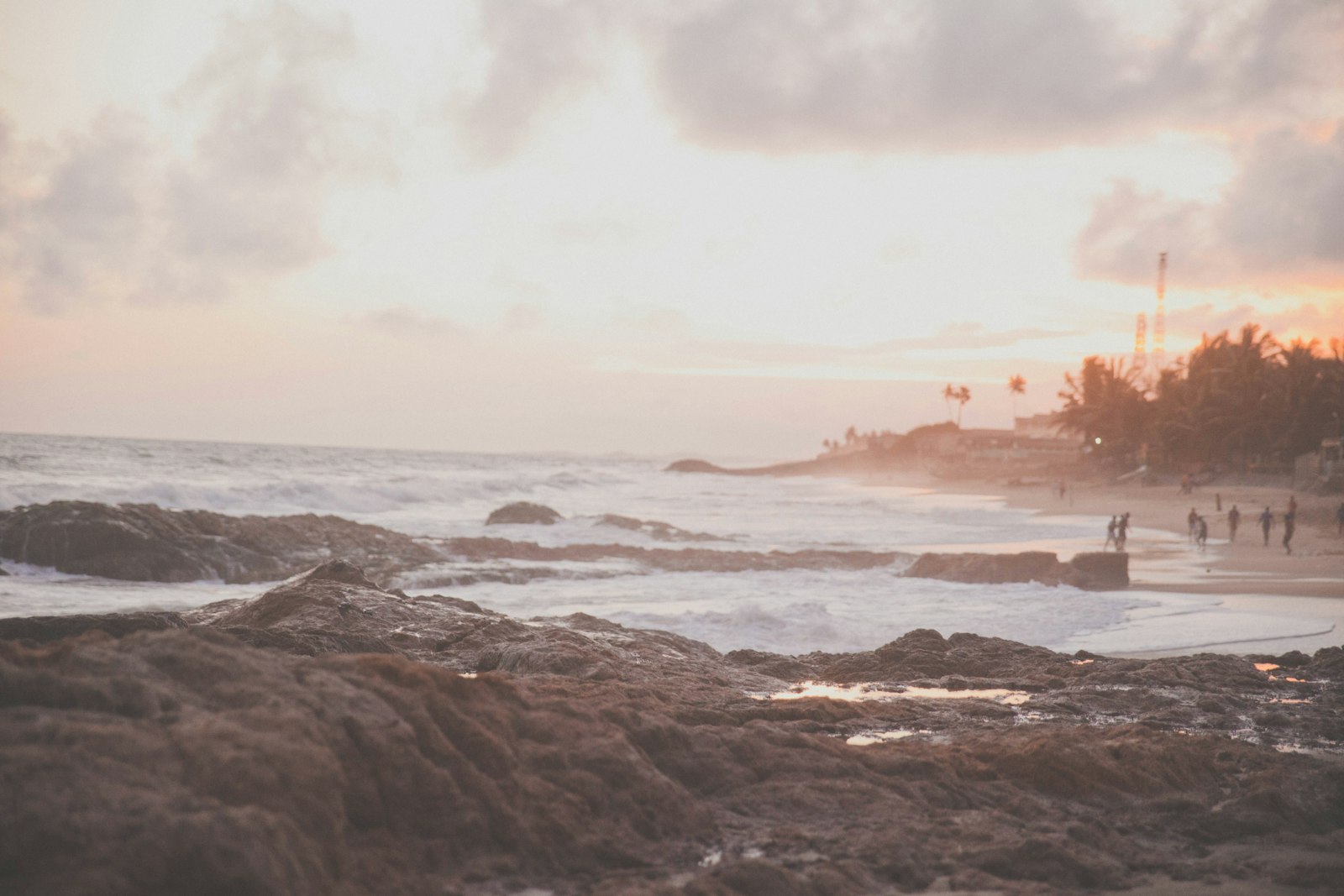 Canon EOS 5D Mark II + Sigma 24-70mm F2.8 EX DG Macro sample photo. Landscape photography of beach photography