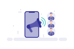Sebuah smartphone dengan ikon megafon dan tiga potret melingkar orang